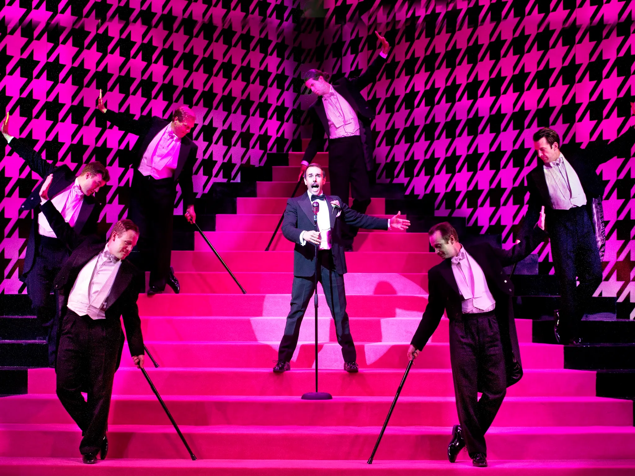 Nico Darmanin and The Grange Festival Chorus in La Cenerentola