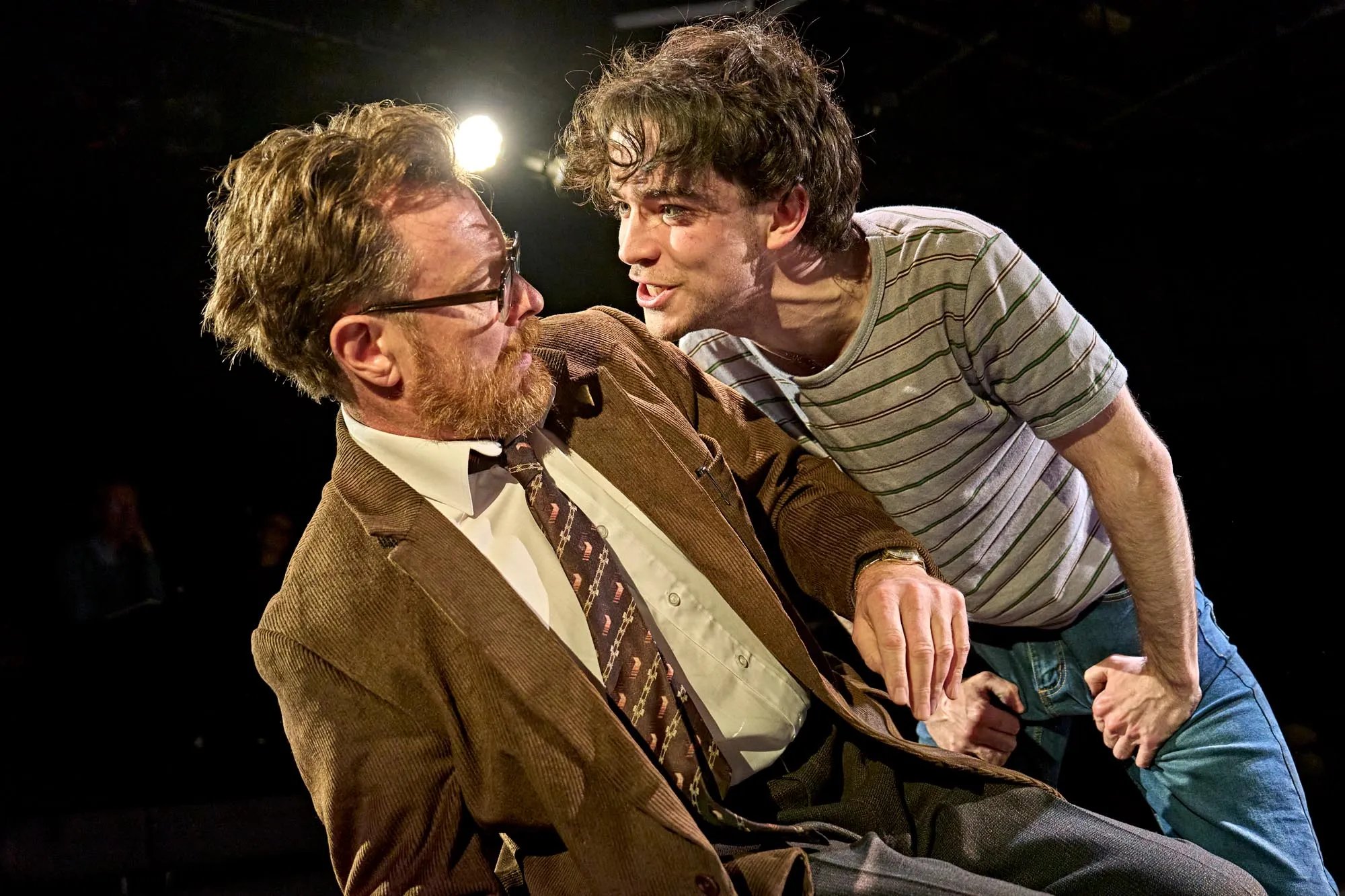 Toby Stephens as Martin Dysart and Noah Valentine as Alan Strang in Equus